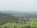 Баварская деревня, даже не верится, что мы так высоко поднялись в гору.