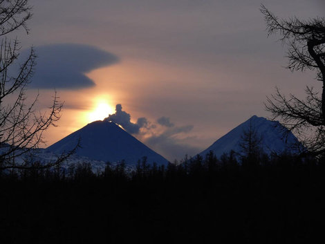 Траверс Ушковского вулкана Камчатский край, Россия