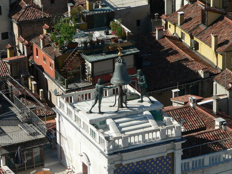 Венеция. Вид с колокольни Сан-Джорджо на крыши города. Венеция, Италия
