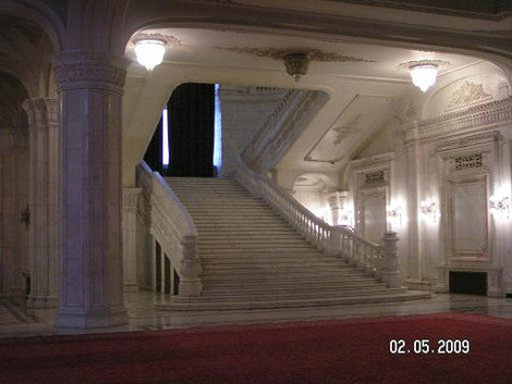 Лестница так лестница! Бухарест, Румыния