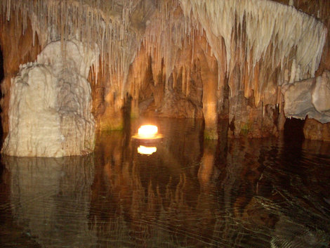 пещера Диру Полуостров Пелопоннес, Греция