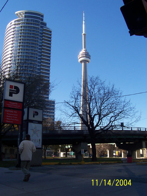 телевизионная башня CN Торонто, Канада