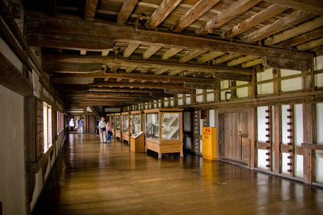 Галерея на одном из этажей замка Химедзи, Япония