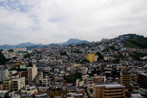 Вид на город с холма Минами-Яматэ Нагасаки, Япония
