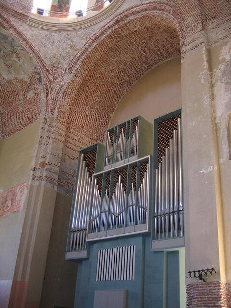Теперь Пицундский храм превращен в органный зал Абхазия