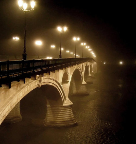 Мост через Гаронну. Осень. Тулуза, Франция