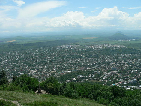 Вид на Пятигорск с Машука. Пятигорск, Россия