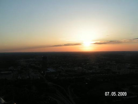 Солнце садится Мюнхен, Германия