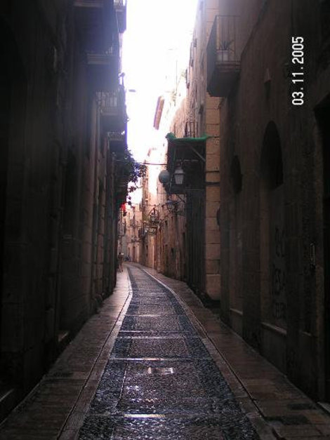Старинная улица Таррагона, Испания