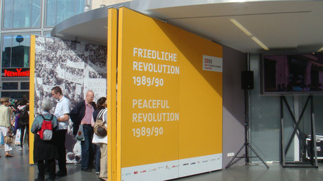 Название выставки: Мирная революция 1989-1990 Берлин, Германия