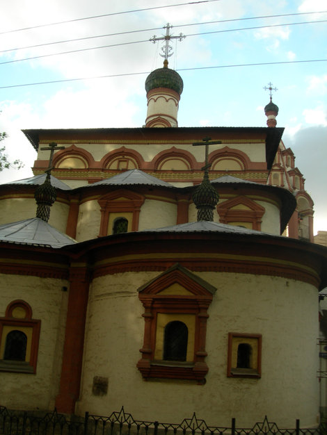 Церковь Трех Святителей на Кулишках Москва, Россия
