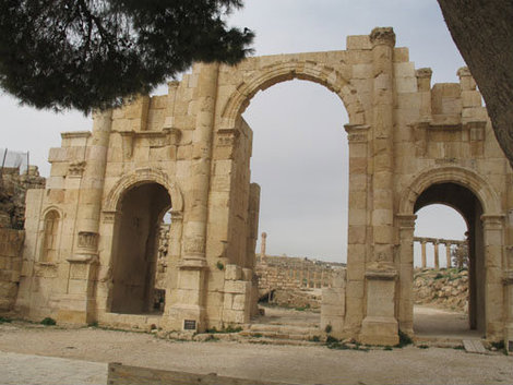 Южные ворота Джераша Джераш, Иордания