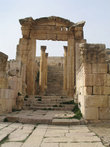 Вход в храм Артемиды
