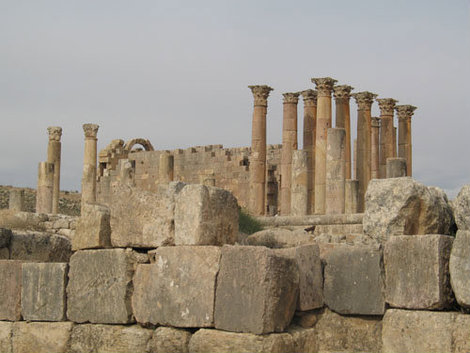 Храм Зевса Джераш, Иордания