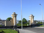 Ворота центрального входа.