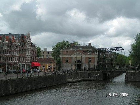Небо хмурится Амстердам, Нидерланды
