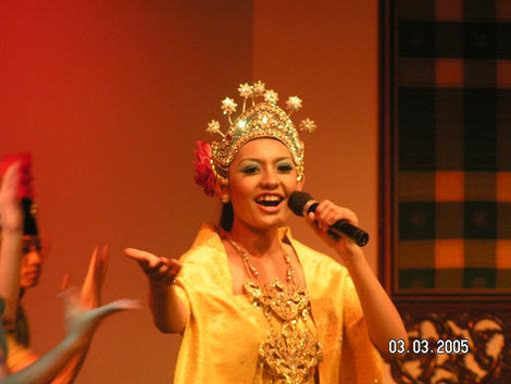 С песней по жизни Куала-Лумпур, Малайзия