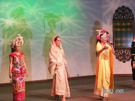Разнообразные костюмы Куала-Лумпур, Малайзия