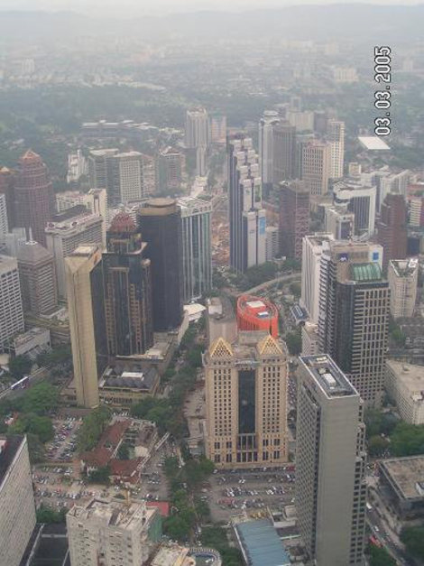Высотки рвутся в небо Куала-Лумпур, Малайзия