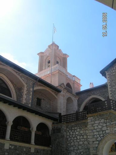 Колокольня Киккос монастырь, Кипр