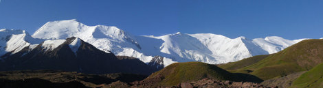 Основной хребет днем (Заря Востока — Курумды) Пик Ленина (7134м), Киргизия