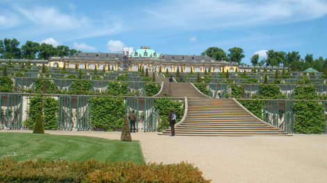 Собстсвенно дворец Сан-Суси и виноградники Потсдам, Германия
