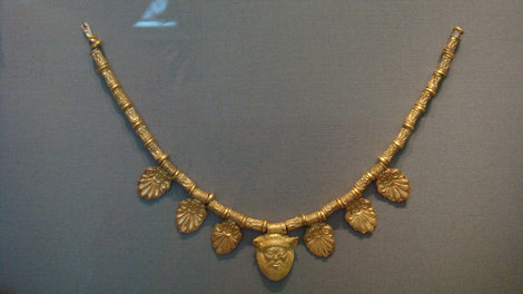 Этруские золотые украшения 6-го века до н.э. Берлин, Германия
