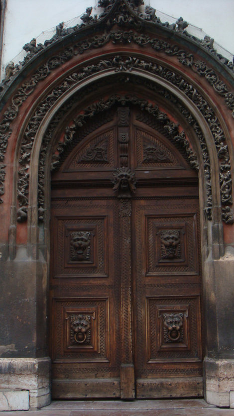 Дверь в ратушу Прага, Чехия