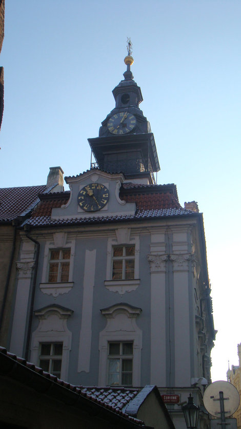 Еврейская ратуша с двумя часами Прага, Чехия