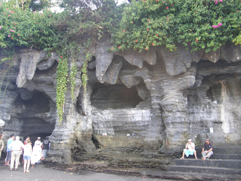 Храм Пура Танах — Лот Индонезия