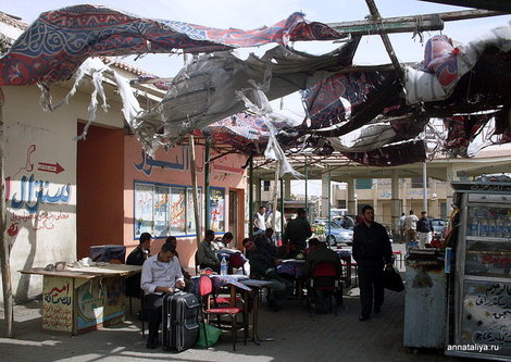 Уличное кафе в Суэце Египет
