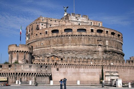 Замок Святого Ангела (Мавзолей Адриана) Рим, Италия
