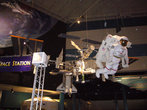 фото  Зал музея НАСА.
