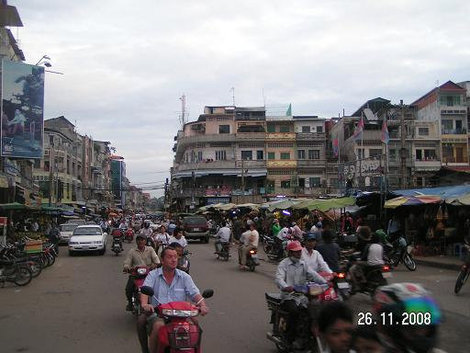 Окраина центрального рынка Пномпень, Камбоджа