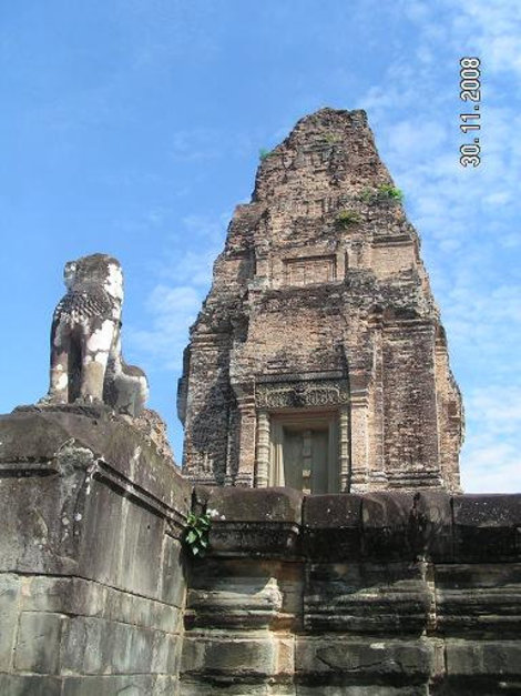 Охранный лев Ангкор (столица государства кхмеров), Камбоджа