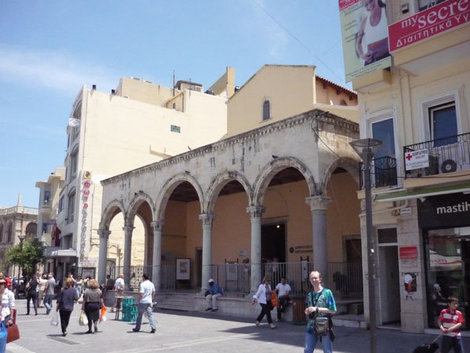 Одно из зданий в венецианском стиле в Ираклионе Остров Крит, Греция