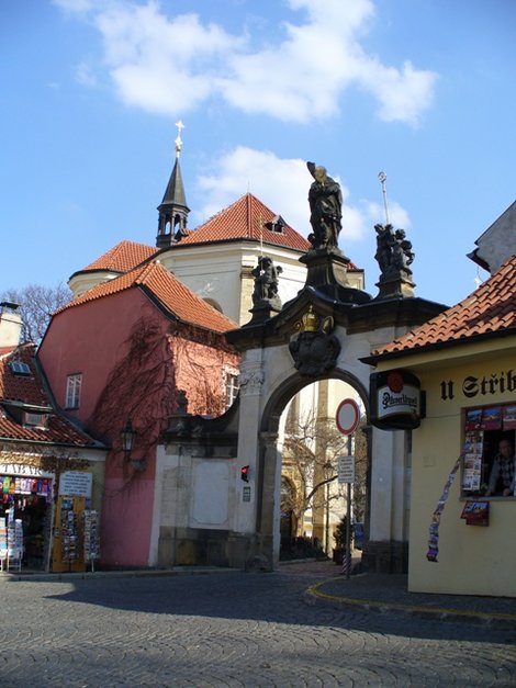 Прага. Строговский монастырь. Входные ворота. Прага, Чехия