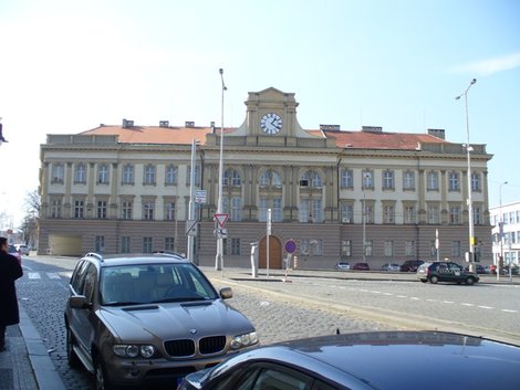 Одно из административных зданий на площади Лоретто Прага, Чехия