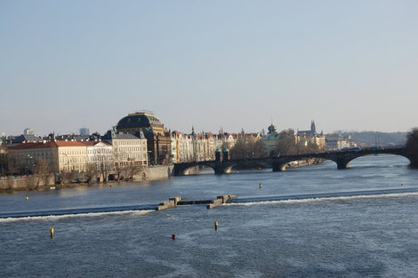 Другие мосты через Влтаву появились в Праге не ранее 30-х годов 19-го века. Прага, Чехия