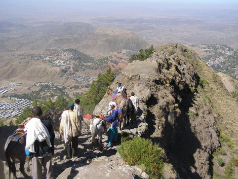Поездка в горную церковь Лалибела, Эфиопия