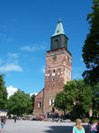 Собор финской лютеранской церкви, национальная святыня Финляндии, посвящен Деве Марии и святому Генриху, первому епископу Финляндии.