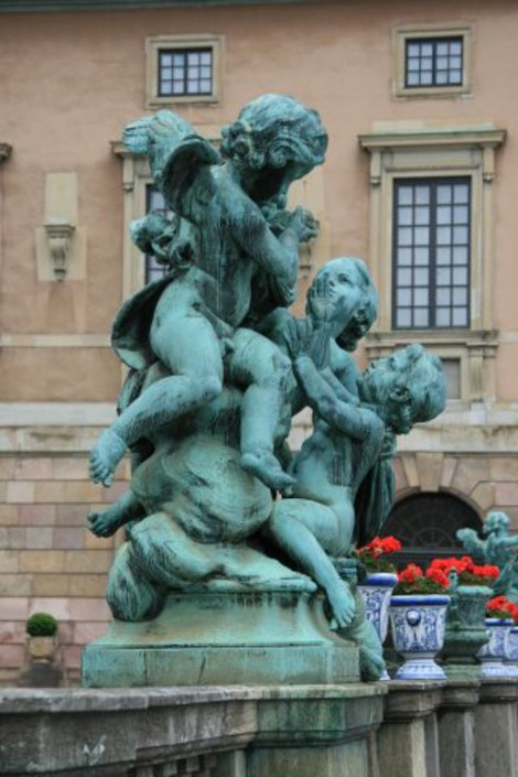 Скульптура во дворе дворца. Стокгольм, Швеция
