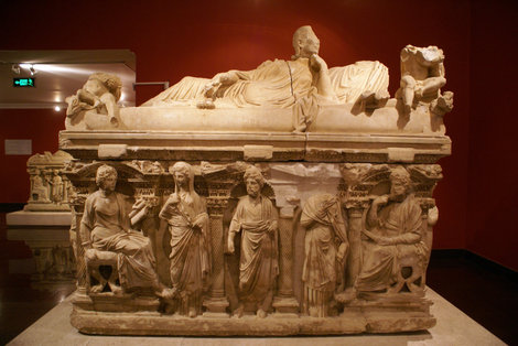 Мраморный саркофаг Анталия, Турция