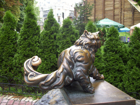 Памятник коту Пантелеймону Киев, Украина