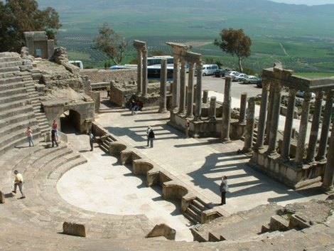 teatr v gorode dougga ( na severe zapade tynisa ) Тунис