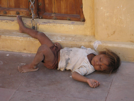 Спящий ребенок... Индия