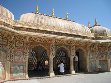 Джайпур. Крепость-дворец Амер.Резные решетки балкона Индия
