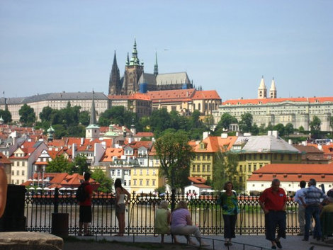 Пражский град. Вид с Карлова моста. Прага, Чехия