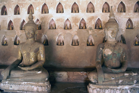 Стена с Буддами, Ват Сисакет Провинция Вьентьян, Лаос