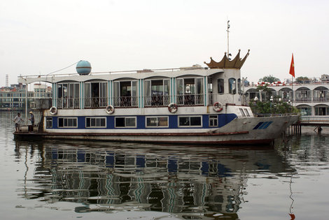 Прогулочное судно Ханой, Вьетнам